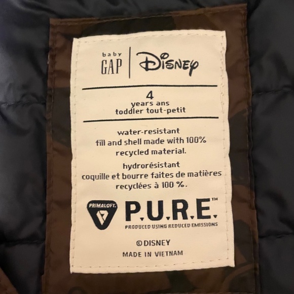 New Gap x Disney Mickey Mouse Primaloft kids jacket. Reg $100+tax. - Picture 7 of 9